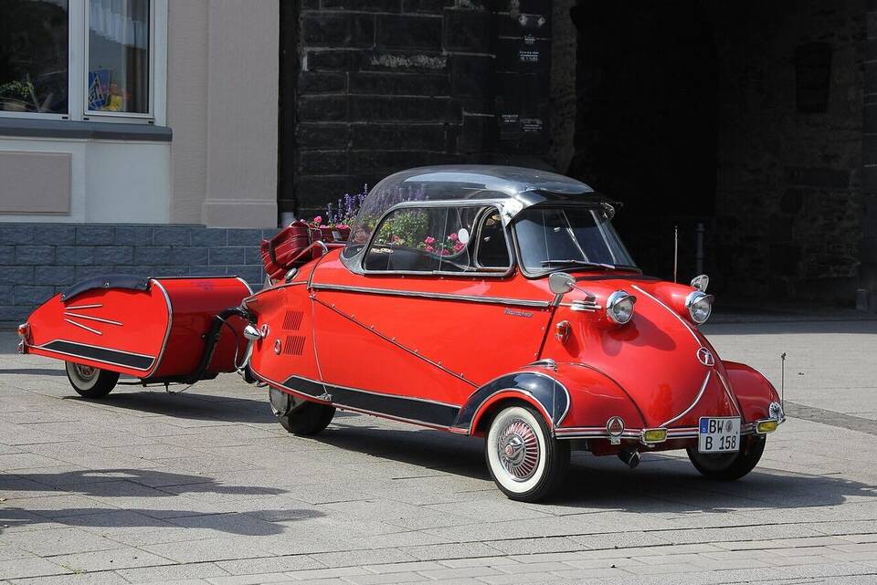 Exact KR200 and 1955 model year; photographed with a matching-period Elan trailer, which is not part of the profile vehicle.