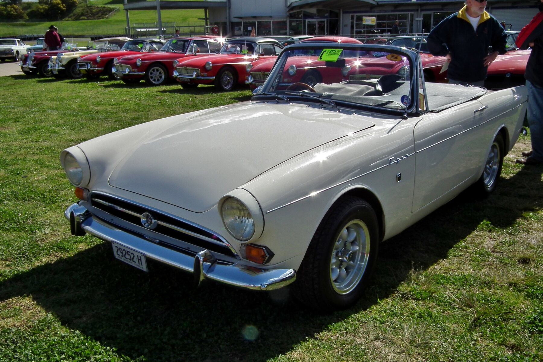 Source explicitly identifies a 1964 Sunbeam Tiger convertible; Mk I is consistent with the year but is not written in the Commons metadata.