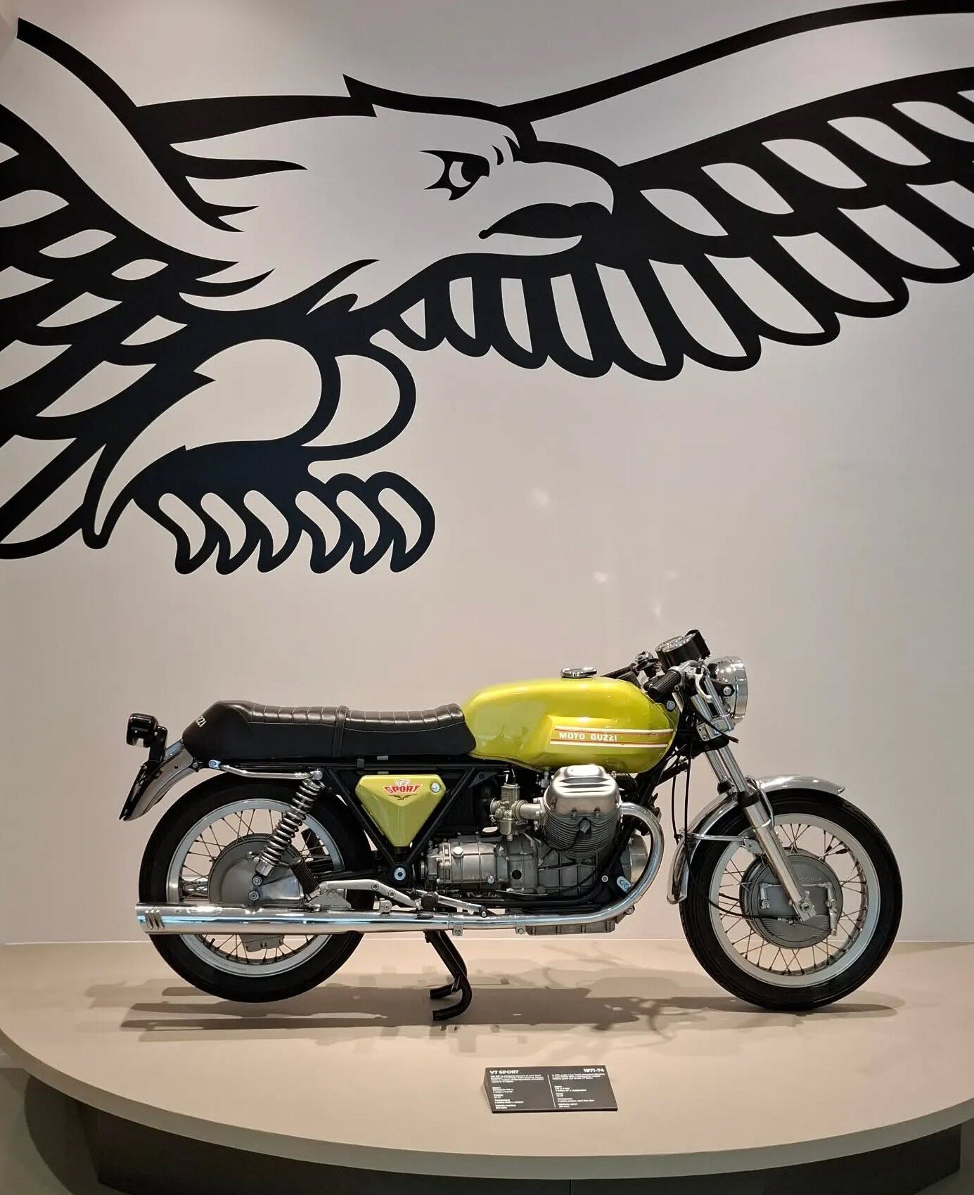Source title and description explicitly identify a 1971 Moto Guzzi V7 Sport, photographed at the Moto Guzzi museum.