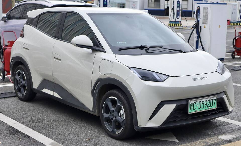 Commons identifies a 2023 BYD Seagull photographed in Zhuhai, China. Flying Edition trim is not independently established.