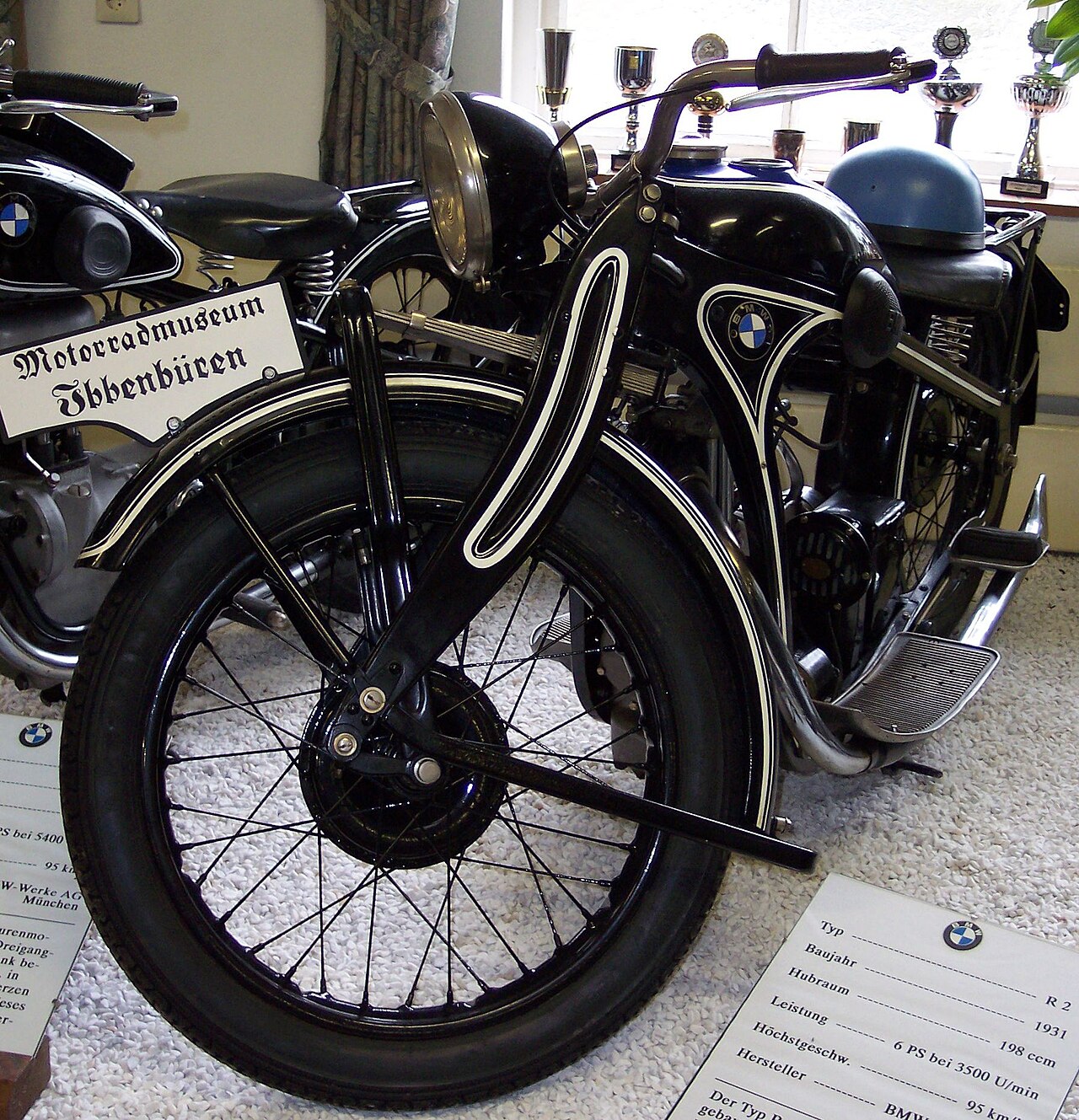 1931 BMW R 2 exhibited at Motorradmuseum Ibbenbüren. Representative preserved museum specimen; restoration details are unverified.