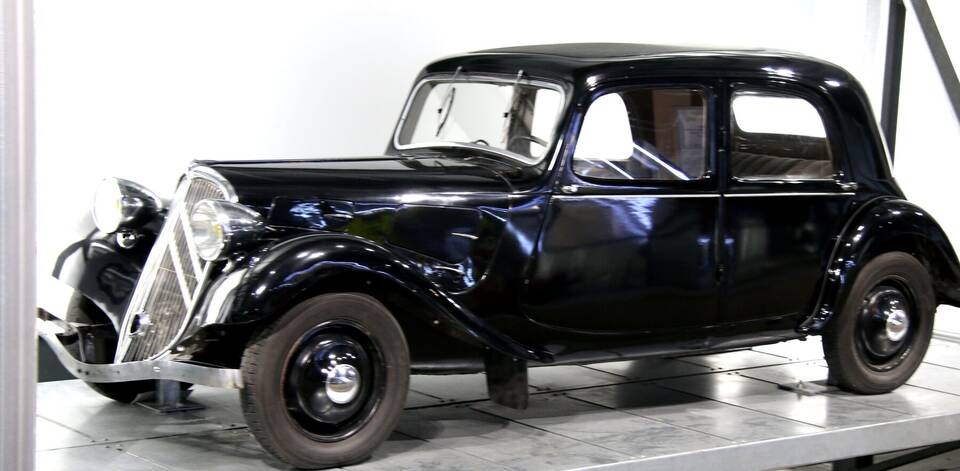 Exact 1934 Traction Avant 7A; preserved car photographed in 2019, not a period image.