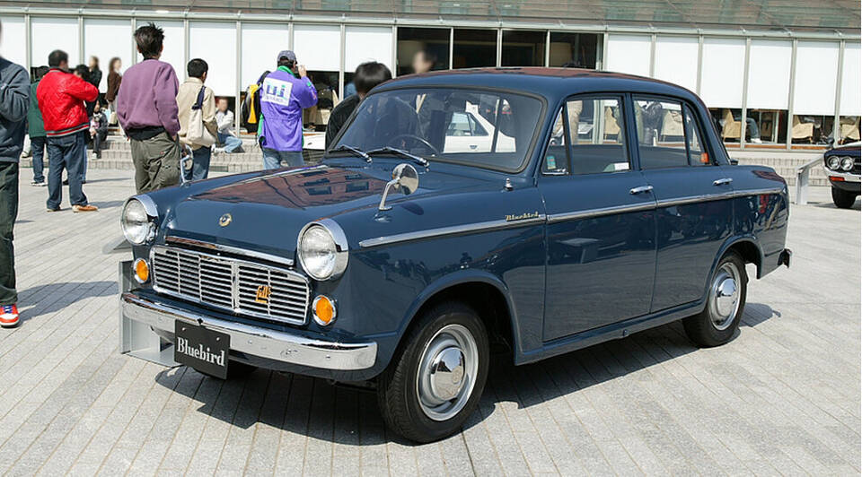Commons identifies a Datsun Bluebird 310, matching the profile's first-generation body. Exact 1959 build year and launch trim are not established by the file page.