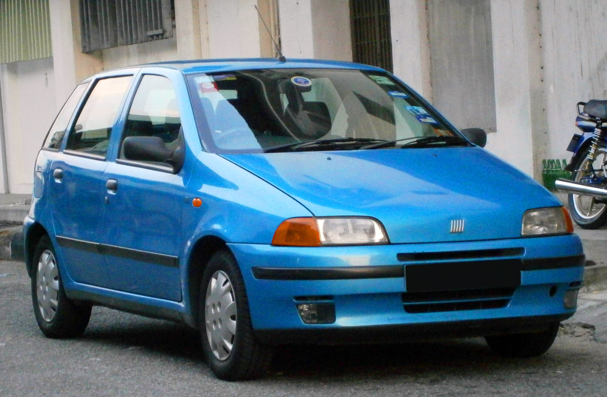 exact-generation-body-and-trim; representative-year-market-and-engine