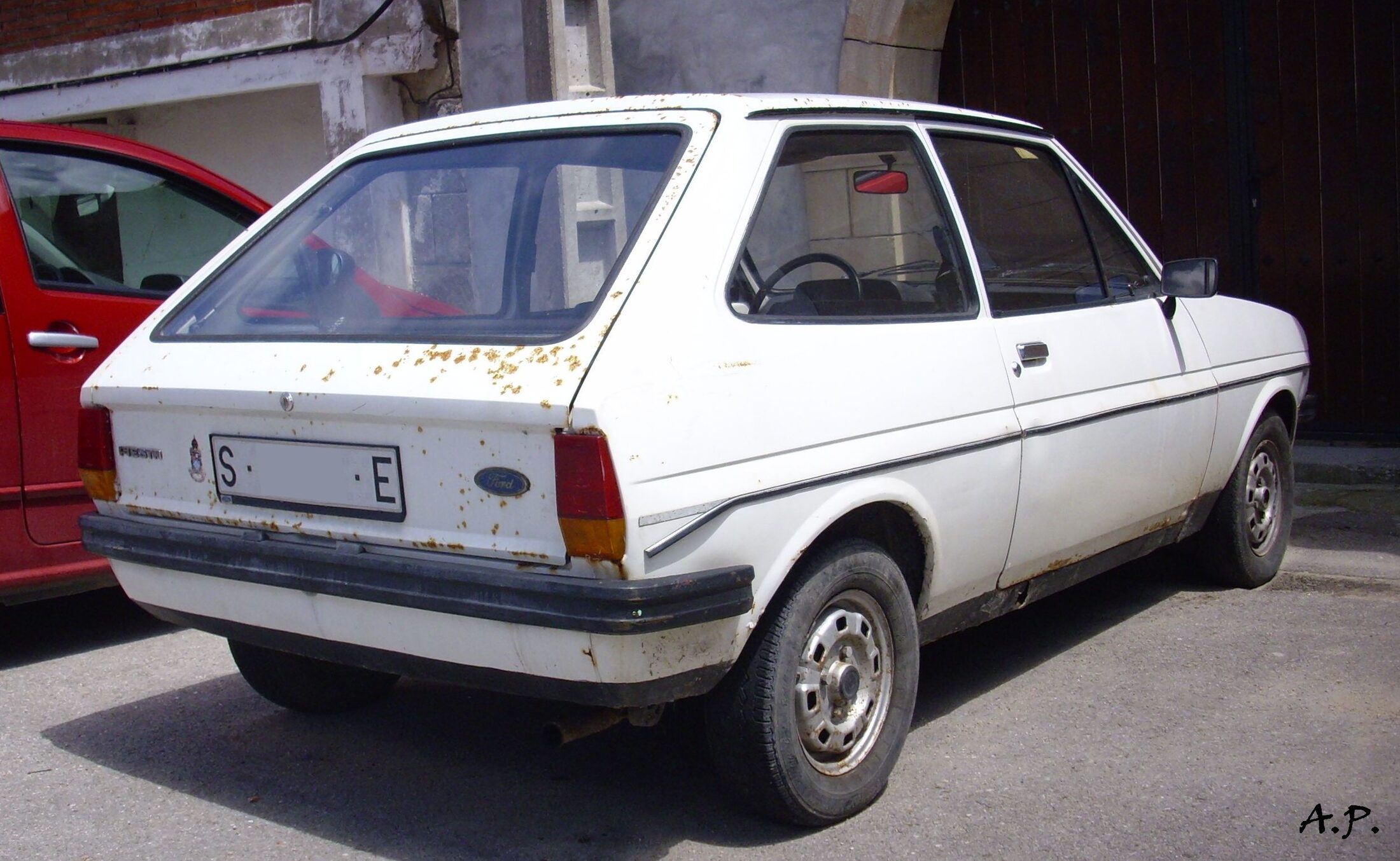 First-model-year Mk1; 1.0-litre trim is not established.