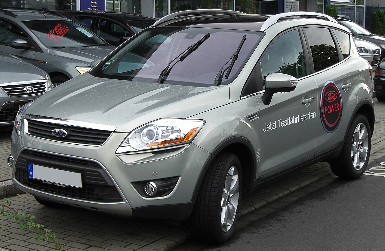 Exact first-year Kuga TDCi family photographed 23 August 2008; AWD configuration is not visually verifiable.