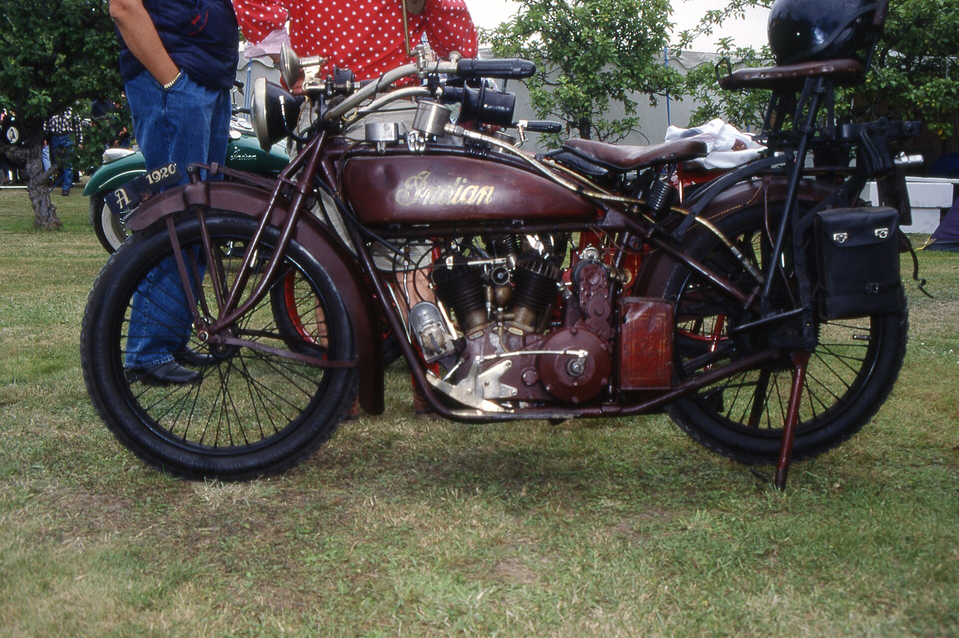 Exact 1920 Indian Scout; cover caption's 596 cc figure is not used as the primary specification