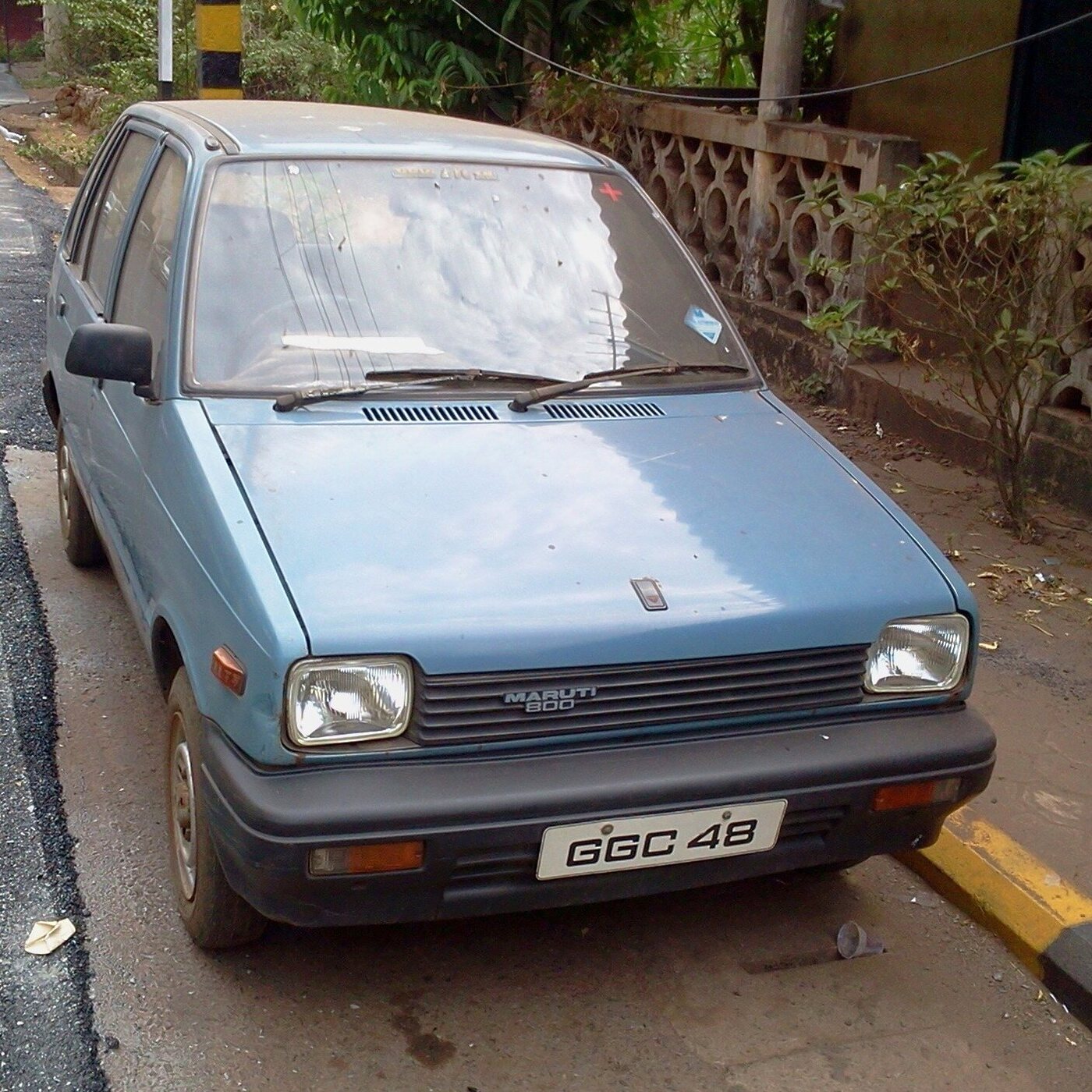 First-generation Maruti 800 early-body/SS80 form, photographed in India and described by the creator as a 1980s model.