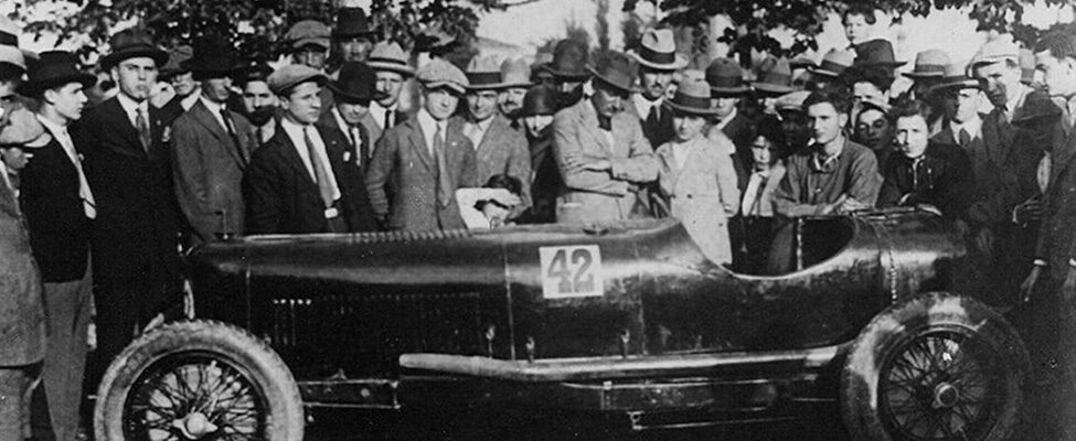 The source identifies an exact 1926 Maserati Tipo 26, chassis 11, photographed at the Bologna Flying Kilometre on June 13, 1926. It is a historical competition photograph rather than a modern museum view.