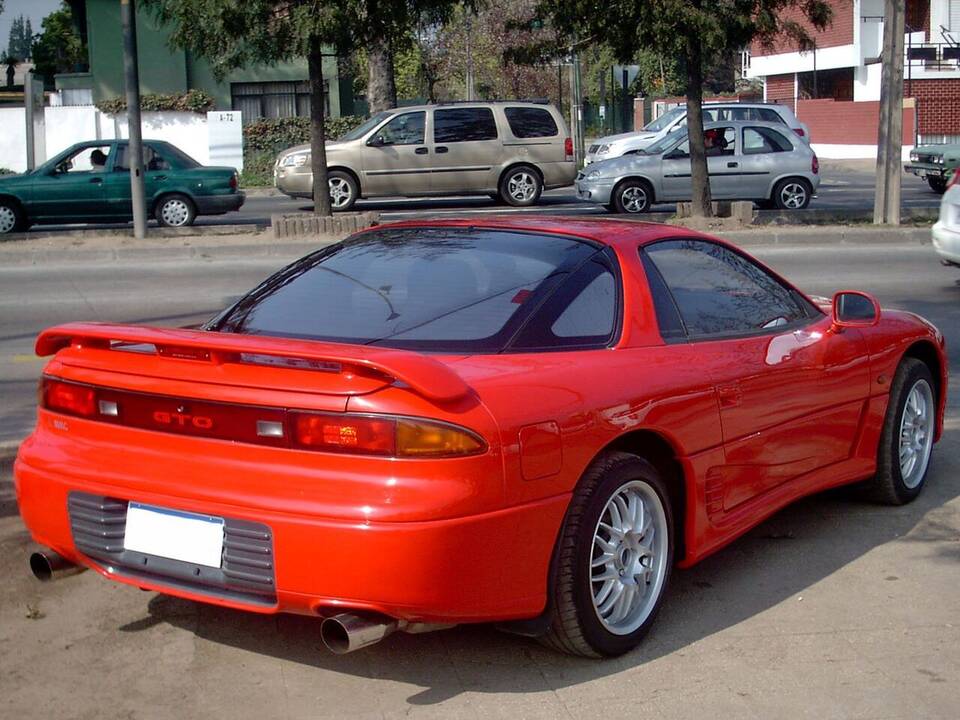 Commons identifies a 1990 Mitsubishi GTO VR4 and categorizes it as a 1990 GTO Twin Turbo. This supports the exact year and twin-turbo body family, but the Japanese-market E-Z16A, 280 PS and five-speed specification are not independently established.