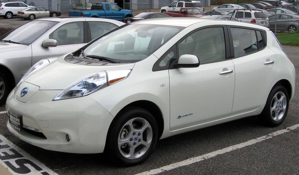 2011 Nissan Leaf SL (first-generation ZE0)