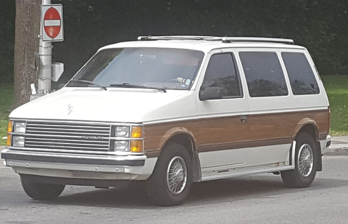 Exact first-generation 1984–1986 Voyager exterior; the file record does not isolate the photographed van to model year 1984 or establish trim.