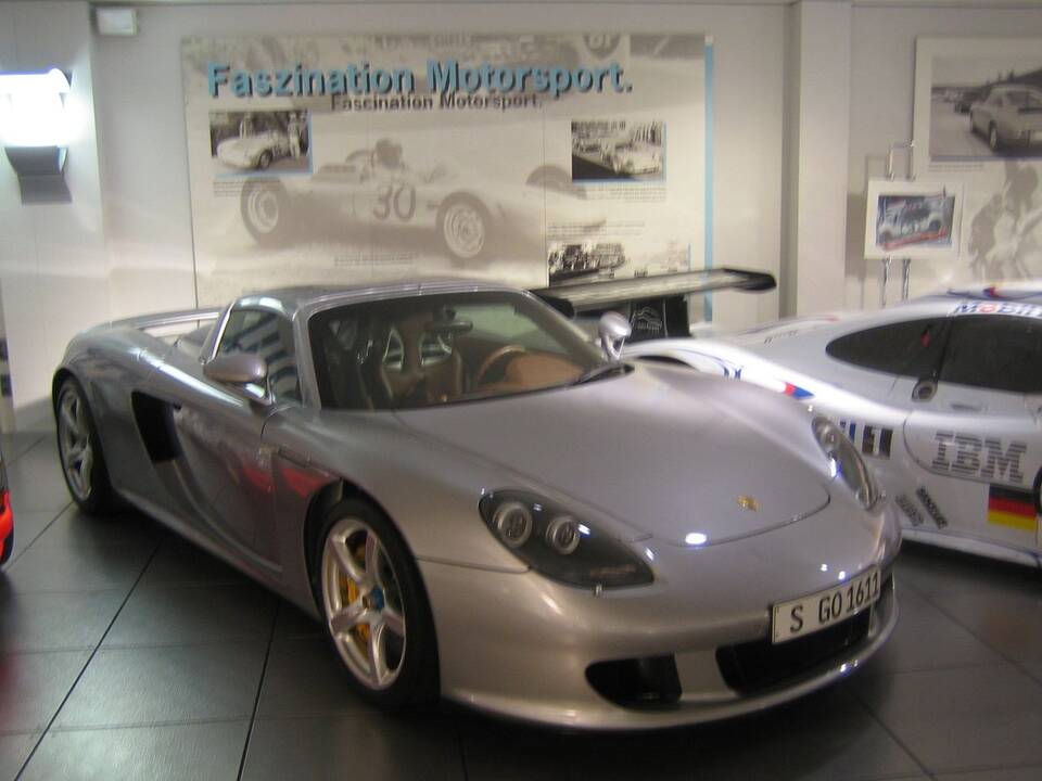 File page identifies a 2003 Carrera GT; no chassis or market record is supplied.