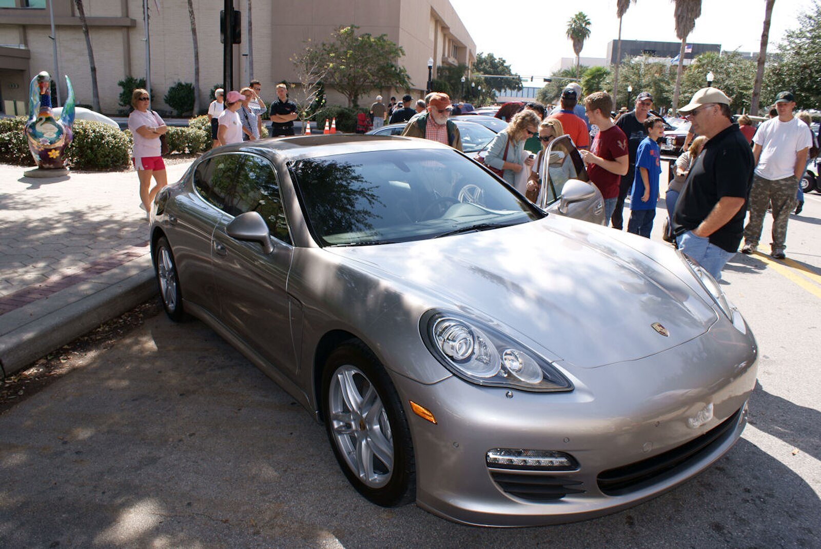 Panamera S photographed 17 October 2009 and labeled model year 2010; preserve calendar-year/model-year distinction.