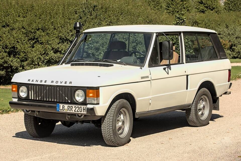 Exact 1970 two-door Range Rover model; photographed car has later accessories/modifications including a raised air intake