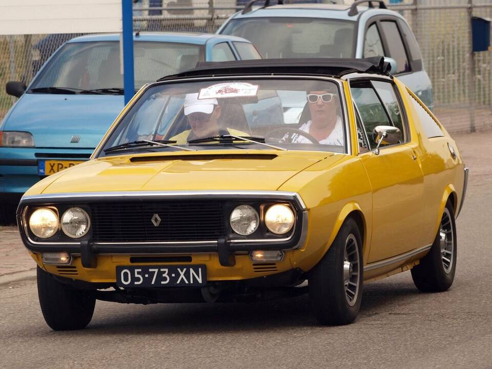 Representative 1973 Renault 17 TL, one model year later than the profiled 1972 first-series TL.