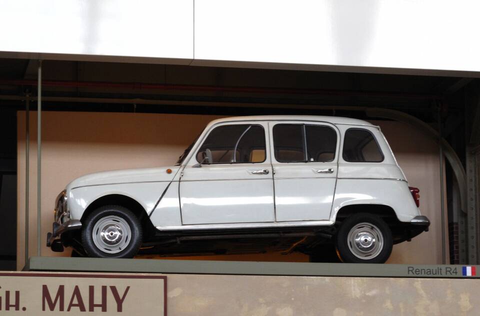 1961 Renault 4 five-door