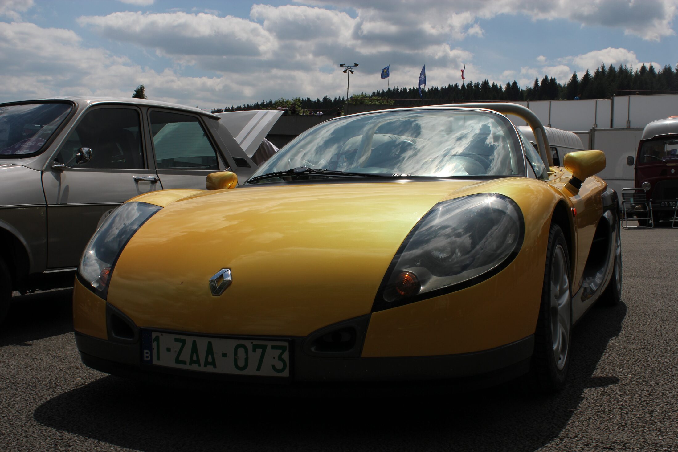 Exact Sport Spider model, but the photographed car has a full windscreen and the source does not establish a 1995 launch example; do not imply the original aeroscreen specification.