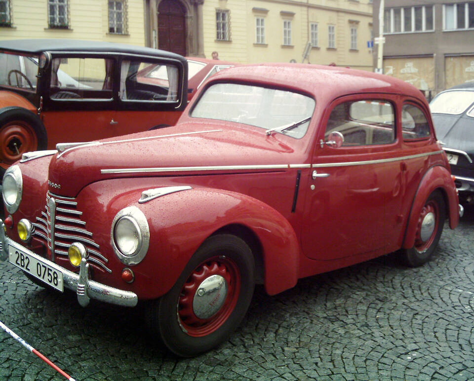 Documented 1949 Škoda 1101 two-door Tudor; correct 1101/body identity but three years later than the 1946 launch profile.