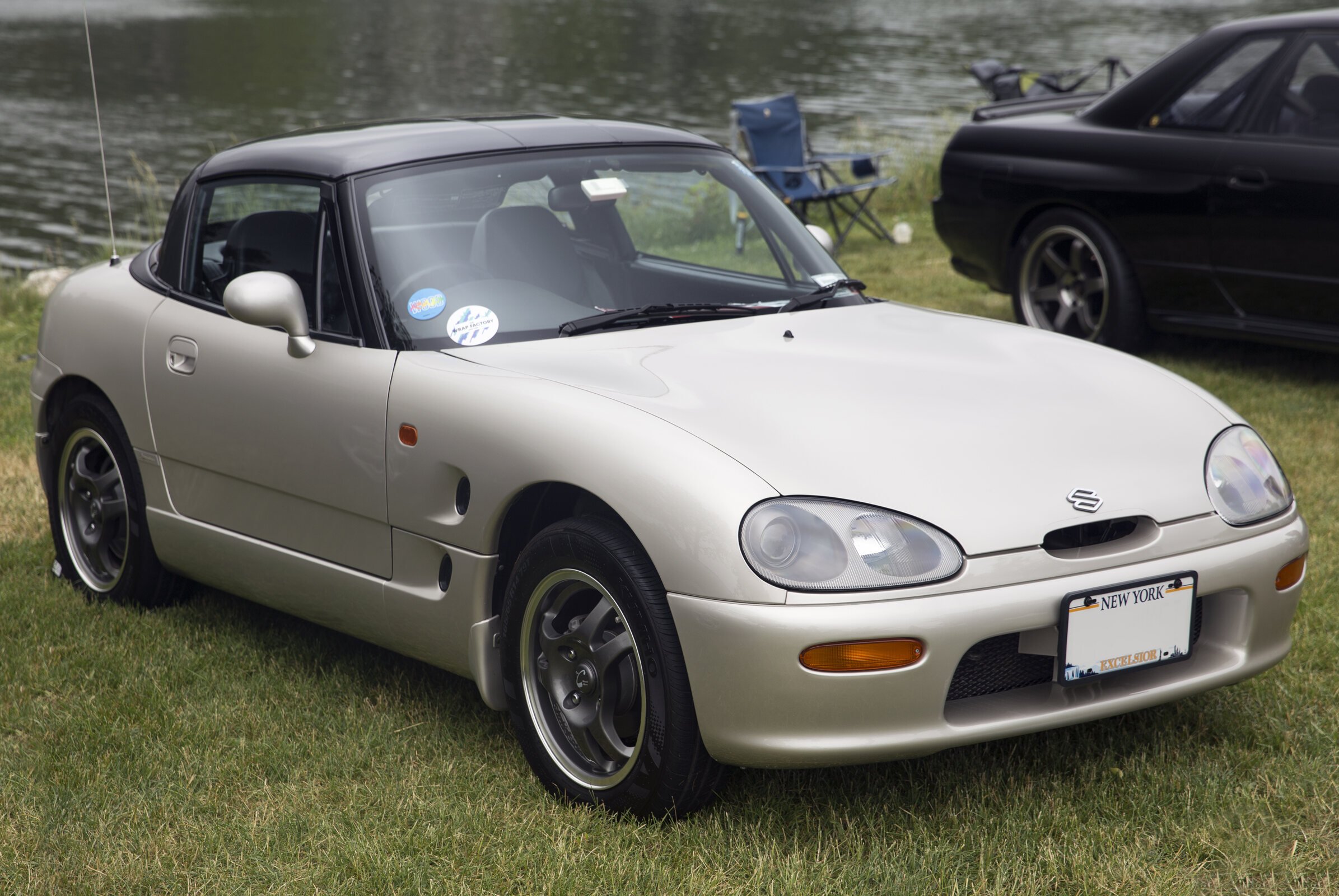 exact model and model year (EA11R). Cover matches the reviewed model and model year.