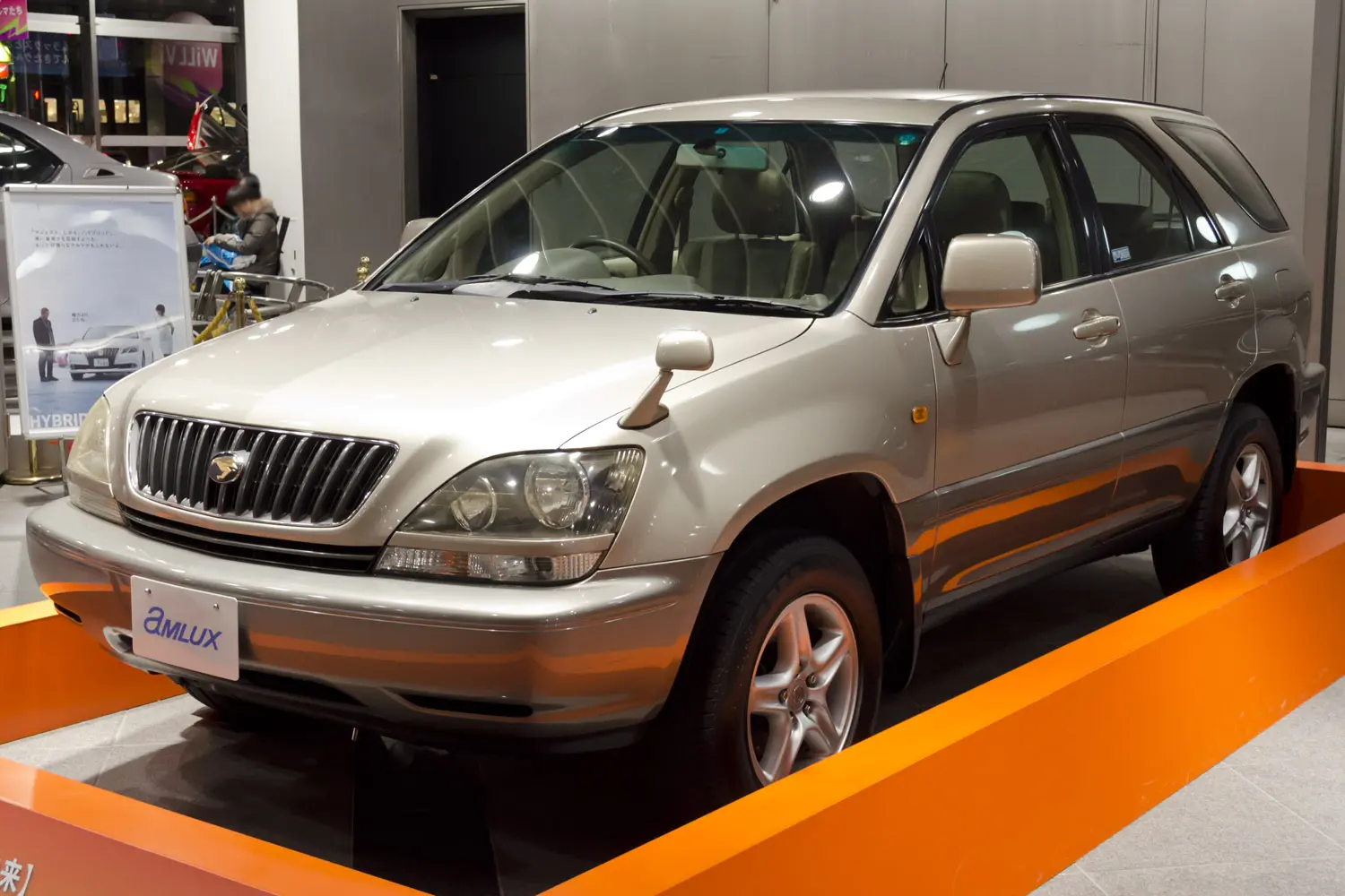 Exact 1997 first-generation Harrier XU10 body; the file page does not document engine grade or drivetrain.