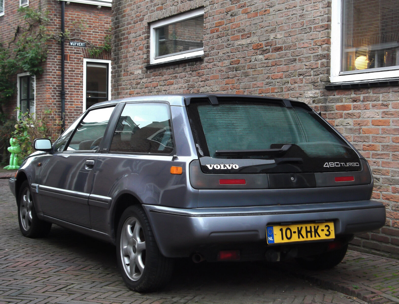 exact Turbo variant; depicted model year not established